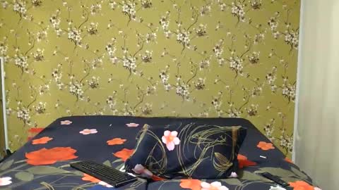 Snapshot of karla318103 chatting on 02-28-26, 06:42 Karla online show from 02-28-26, 06:42