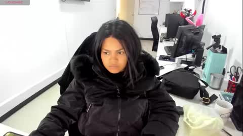 Snapshot of karla_cg chatting on 10-11-25, 01:53 karla_cg online show from 10-11-25, 01:53