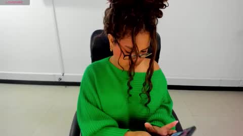 Snapshot of karla_cg chatting on 01-09-26, 02:31 karla_cg online show from 01-09-26, 02:31