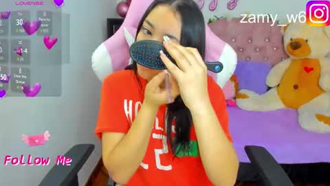 Snapshot of karla_cutee1 chatting on 10-20-25, 10:38 karla online show from 10-20-25, 10:38