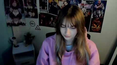 Karla online show from 10-20-25, 06:14