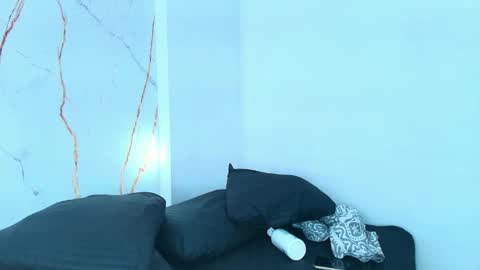 karla_hilton1 online show from 01-10-26, 11:34