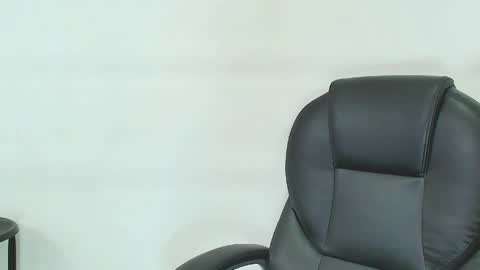 karla_hilton1 online show from 04-25-26, 01:41