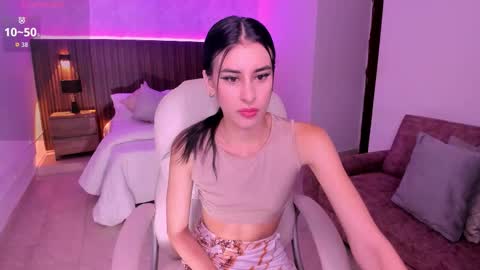 Snapshot of karlaa_james chatting on 09-20-25, 11:00 Karlaa  online show from 09-20-25, 11:00
