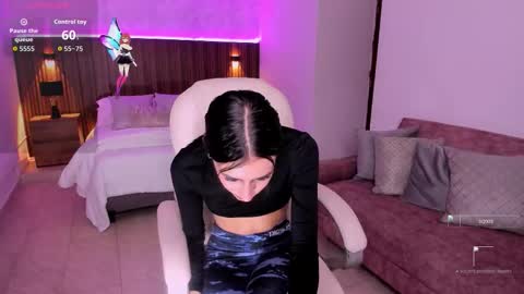 Snapshot of karlaa_james chatting on 10-06-25, 11:07 Karlaa  online show from 10-06-25, 11:07