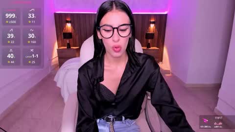 Snapshot of karlaa_james chatting on 10-11-25, 11:09 Karlaa  online show from 10-11-25, 11:09