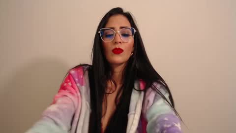 Snapshot of karlota_hank chatting on 12-27-24, 05:52 Karlis online show from 12-27-24, 05:52