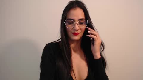 Snapshot of karlota_hank chatting on 01-09-25, 02:01 Karlis online show from 01-09-25, 02:01