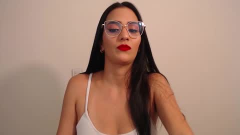 Snapshot of karlota_hank chatting on 01-09-25, 11:13 Karlis online show from 01-09-25, 11:13