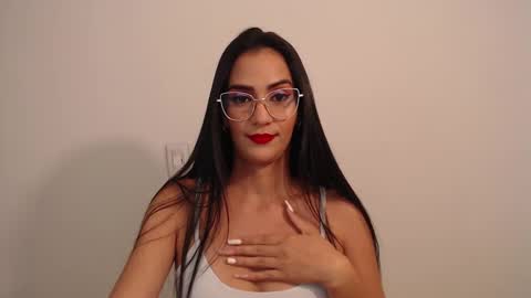 Snapshot of karlota_hank chatting on 01-10-25, 02:25 Karlis online show from 01-10-25, 02:25