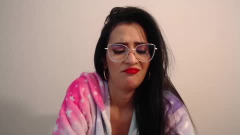 Snapshot of karlota_hank chatting on 01-17-25, 06:26 Karlis online show from 01-17-25, 06:26