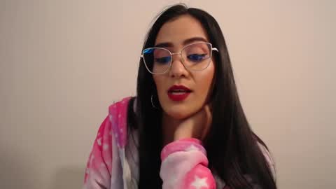Snapshot of karlota_hank chatting on 01-18-25, 05:10 Karlis online show from 01-18-25, 05:10