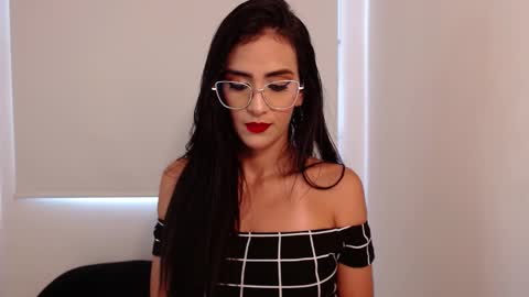 Snapshot of karlota_hank chatting on 02-28-25, 10:06 Karlis online show from 02-28-25, 10:06