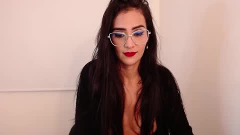 Snapshot of karlota_hank chatting on 03-04-25, 04:38 Karlis online show from 03-04-25, 04:38