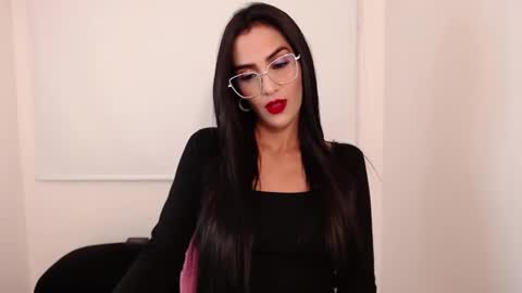 Snapshot of karlota_hank chatting on 03-12-25, 05:57 Karlis online show from 03-12-25, 05:57