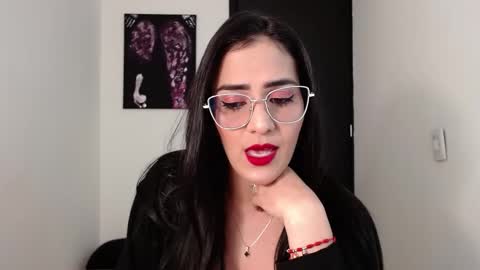 Snapshot of karlota_hank chatting on 09-12-25, 11:15 Karlis online show from 09-12-25, 11:15