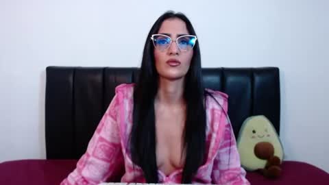 Karlis online show from 06-19-26, 06:40