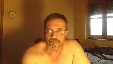 Snapshot of karlpal chatting on 06-12-26, 06:40 karlpal online show from 06-12-26, 06:40