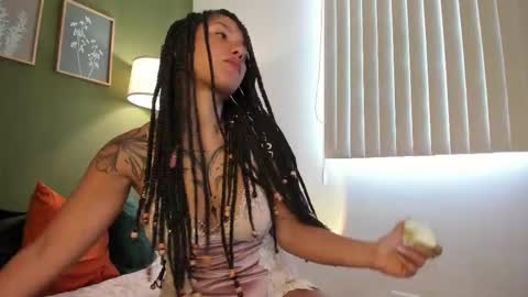 Karlye online show from 10-20-25, 12:16