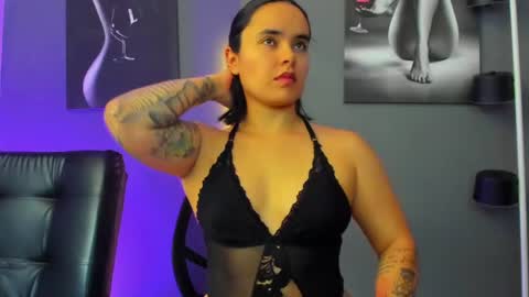 Snapshot of karlyjons_ chatting on 07-10-26, 05:26 online show from 07-10-26, 05:26