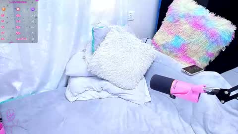 Snapshot of karol2023 chatting on 09-11-25, 07:03 Karol online show from 09-11-25, 07:03