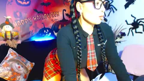 Karol Kenedy online show from 10-29-25, 06:48