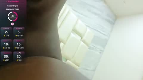Snapshot of karol_lopes chatting on 06-19-26, 08:45 Karol online show from 06-19-26, 08:45