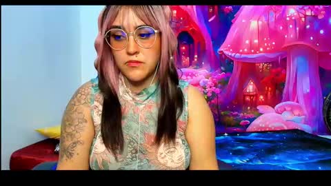 Snapshot of karol_naughty chatting on 02-07-26, 11:47 online show from 02-07-26, 11:47