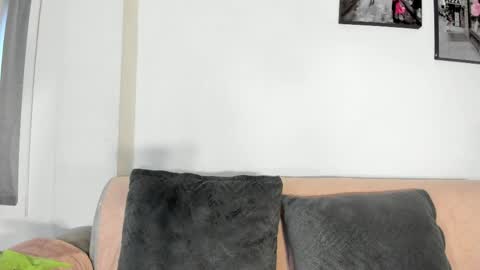 Snapshot of karol_w10 chatting on 04-01-26, 12:28 karol_w10 online show from 04-01-26, 12:28