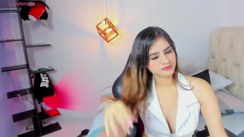 Snapshot of karolagrey chatting on 06-12-26, 12:48 karolagrey online show from 06-12-26, 12:48