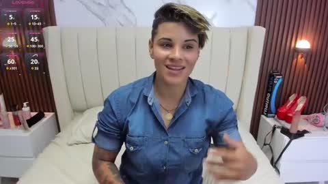 Snapshot of karolandluna chatting on 03-04-25, 05:53 Karol and Luna online show from 03-04-25, 05:53