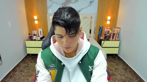 Snapshot of karolandluna chatting on 10-03-25, 03:03 Karol and Luna online show from 10-03-25, 03:03
