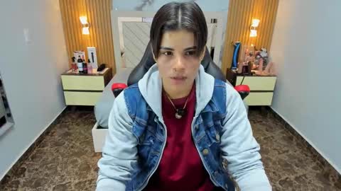 Karol and Luna online show from 12-01-25, 07:19