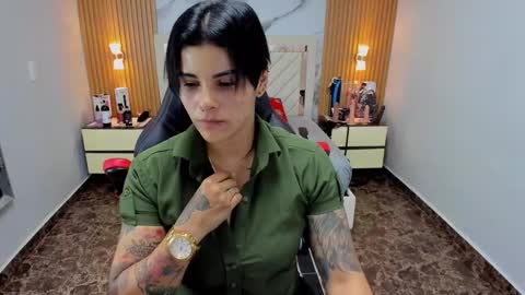 Karol and Luna online show from 12-18-25, 07:09