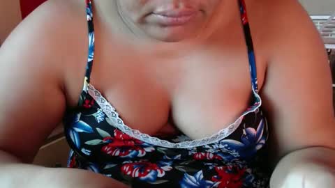 Snapshot of karolbb chatting on 12-06-24, 11:22 karolbb online show from 12-06-24, 11:22