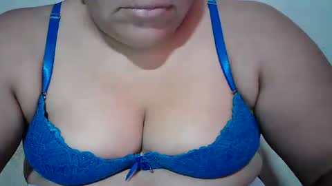 Snapshot of karolbb chatting on 12-21-24, 01:10 karolbb online show from 12-21-24, 01:10