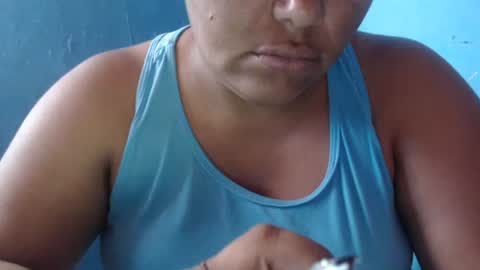 Snapshot of karolbb chatting on 12-25-24, 01:41 karolbb online show from 12-25-24, 01:41