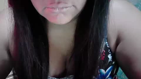 Snapshot of karolbb chatting on 02-06-25, 11:54 karolbb online show from 02-06-25, 11:54