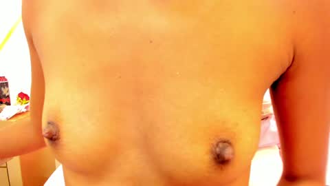 Snapshot of karolina_everton chatting on 03-08-25, 11:39 Karolina online show from 03-08-25, 11:39