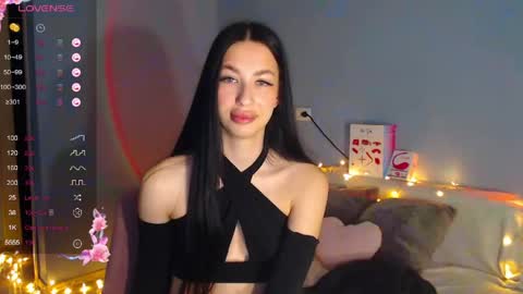 Kira online show from 05-14-26, 01:45