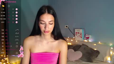 Kira online show from 07-04-26, 02:18
