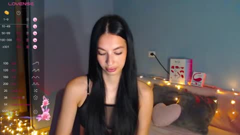 Kira online show from 07-06-26, 01:46