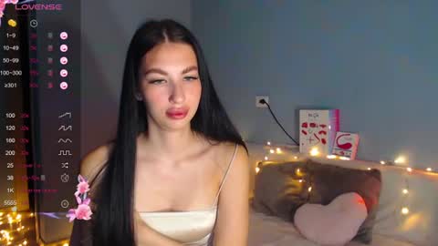 Kira online show from 07-24-26, 11:58