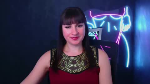 Snapshot of karolina_mia chatting on 12-10-24, 04:27 Caroline online show from 12-10-24, 04:27