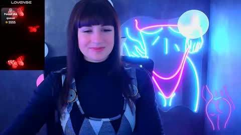 Snapshot of karolina_mia chatting on 02-28-25, 07:05 Caroline online show from 02-28-25, 07:05