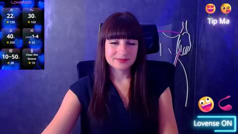 Snapshot of karolina_mia chatting on 09-18-25, 05:53 Caroline online show from 09-18-25, 05:53