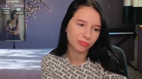 Karolina online show from 05-25-26, 05:24