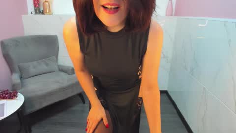 Snapshot of karolinaorient chatting on 03-10-25, 04:57 Karolina online show from 03-10-25, 04:57