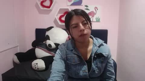 Snapshot of karolineburnx chatting on 02-28-25, 03:37 Isa online show from 02-28-25, 03:37