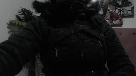 Snapshot of karolineburnx chatting on 03-05-25, 07:49 Isa online show from 03-05-25, 07:49